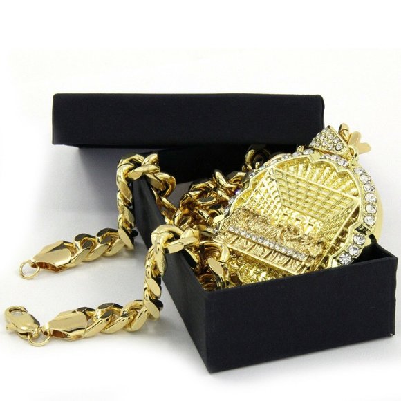 14k Gold Chain + Pendant 30" Cuban Link Chain